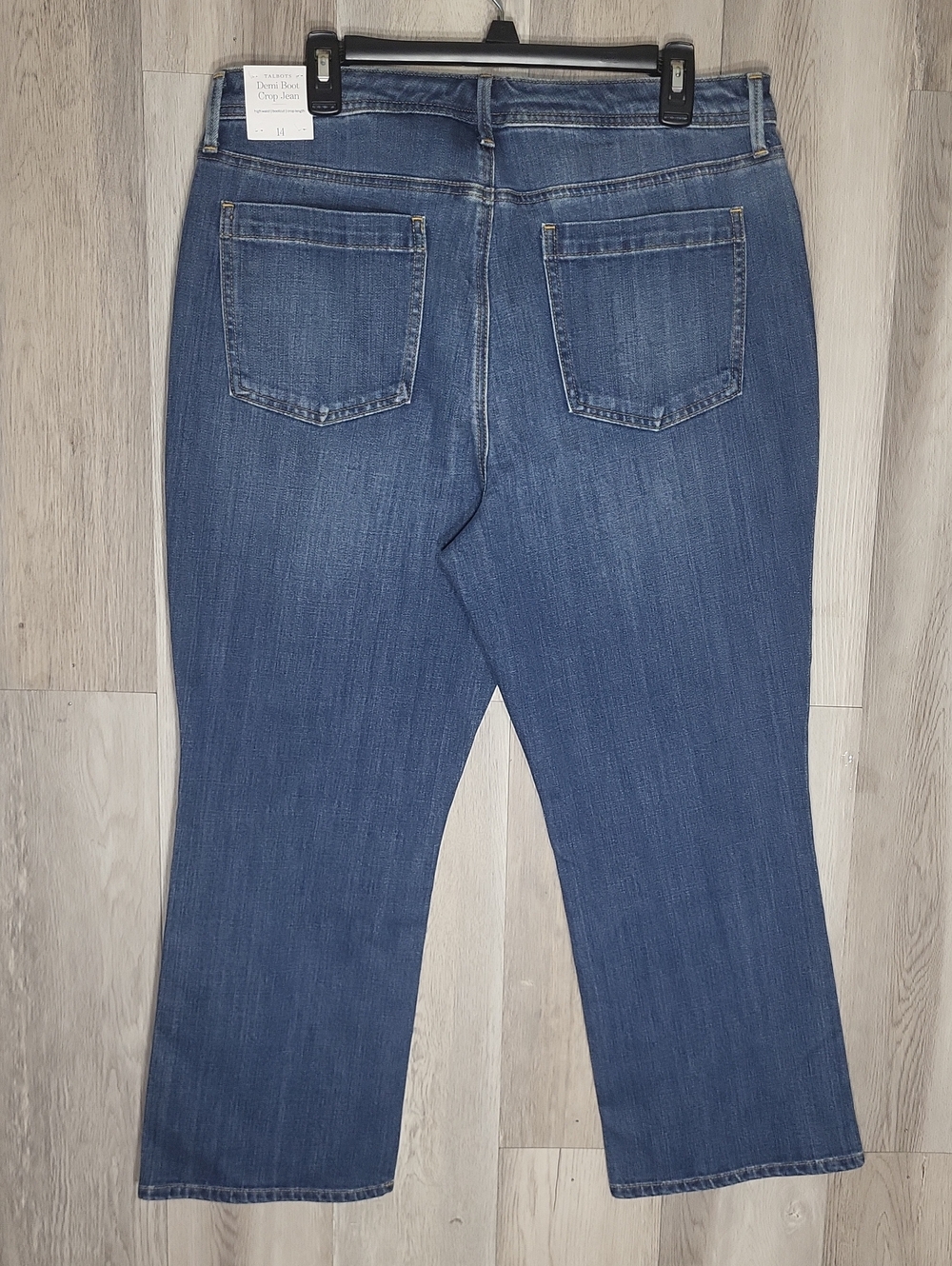 Talbots Demi Boot Cut Crop Jeans Women’s 14 NWT Medium Wash Denim Slimming - Picture 4 of 8